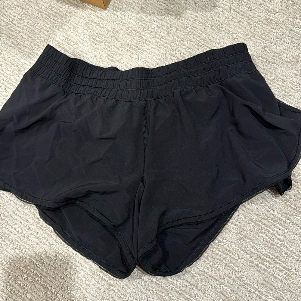 Women’s Lululemon Hotty Hot Run Shorts Size 8
